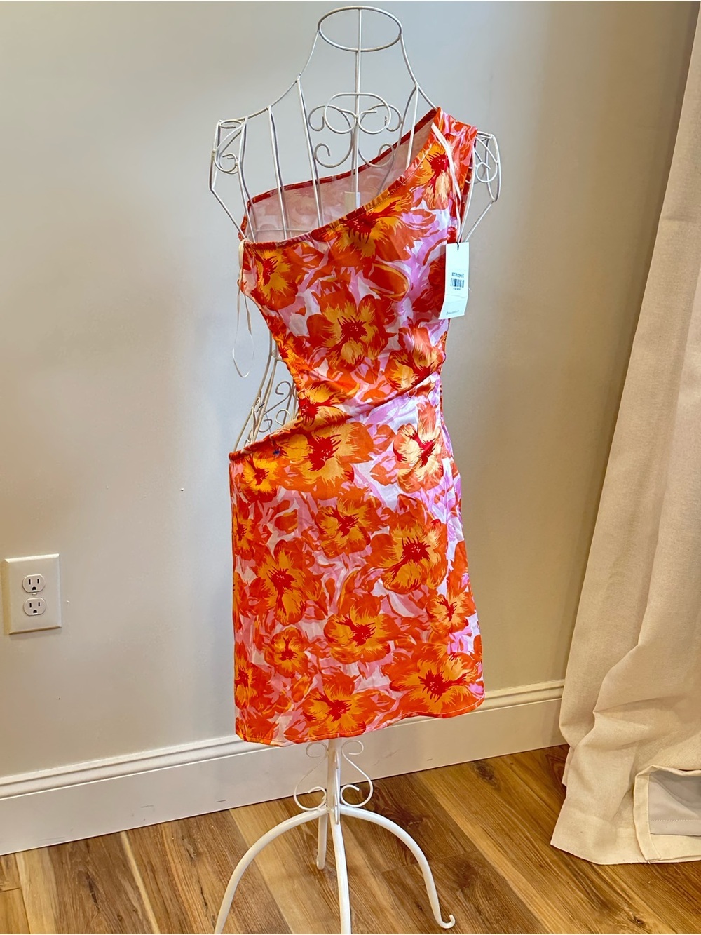 Hello Molly LOVING THAT GIRL One Shoulder Pink Orange Cutout Mini Dress XS NWT - Picture 3 of 7